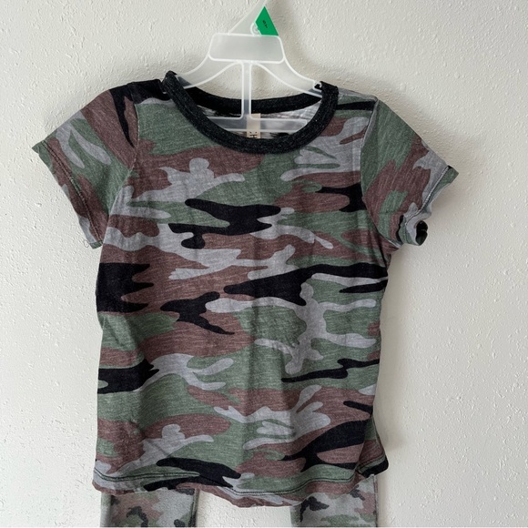 Childhoods Clothing Classic Camouflage Ringer Tee & Gussets Size 4T - Picture 6 of 13